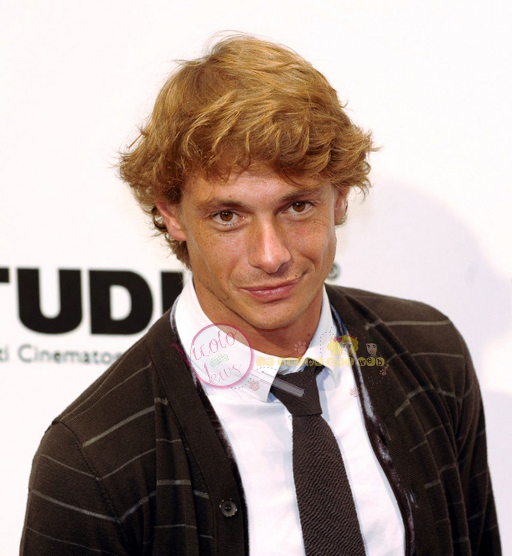 Nuovo amore per Pasotti Il Vicolo delle News